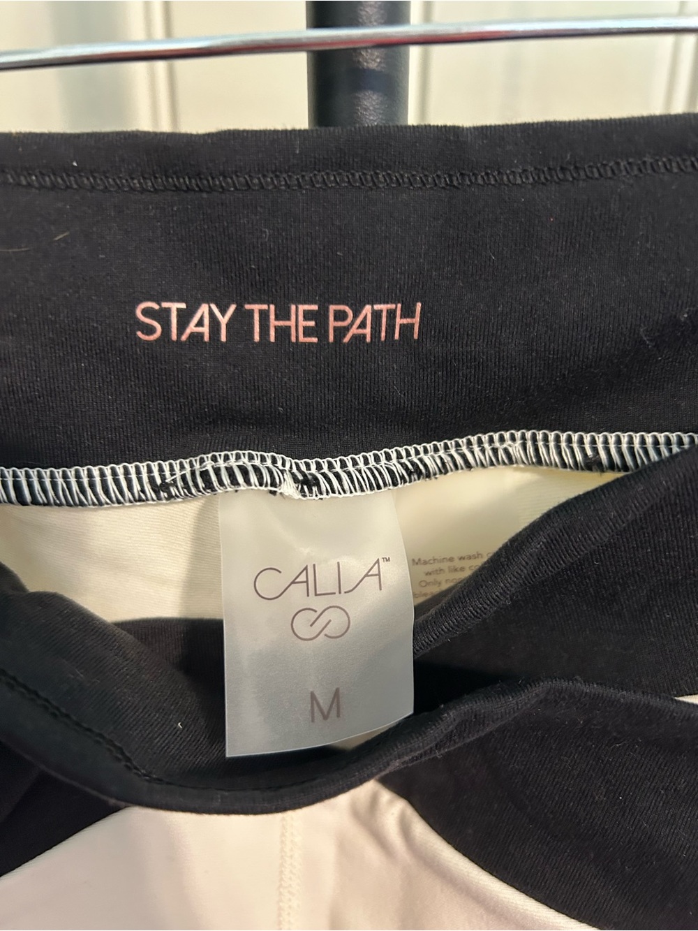NWT Calia Black & White Cropped workout leggings - Picture 3 of 6
